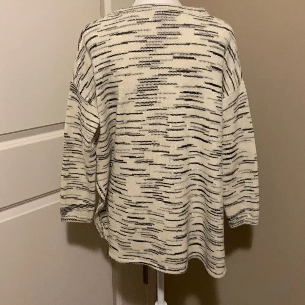 Divided by H&M Knit Sweater - Picture 2 of 5